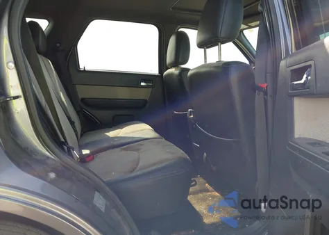 2010 Mercury Mariner Premier z USA, uszkodzony, nr VIN 4M2CN8H74AKJ28773